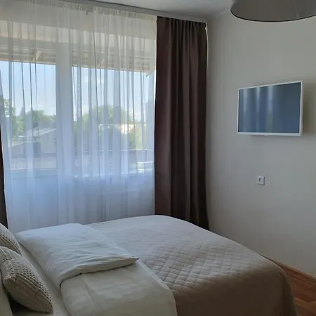 Square Side Apartment Liepaja Exterior photo