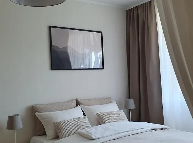 Square Side Apartment